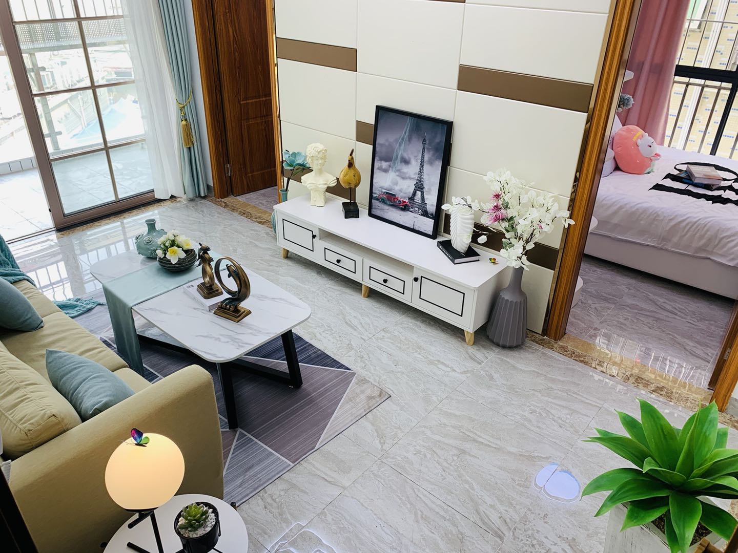 富麗華庭豪華公寓:24.8萬/套起