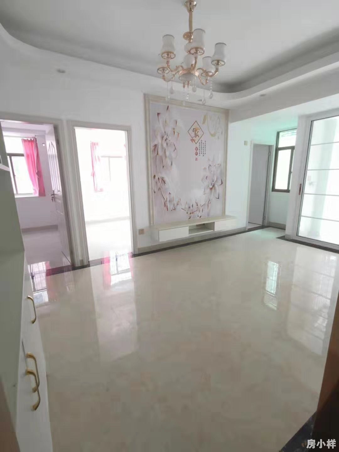 深圳龍崗區(qū)坂田五和地鐵站房子值得買嗎？