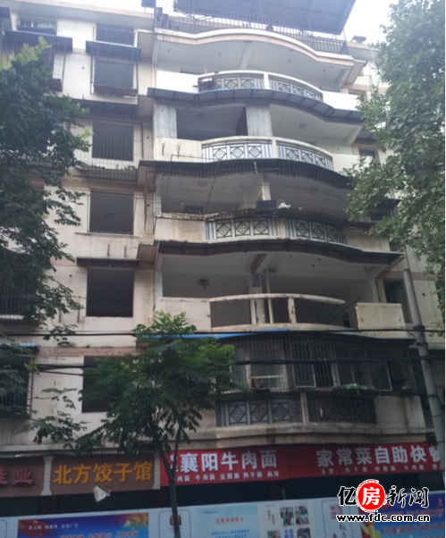 富頤華庭僅是茅崗村西片區(qū)的舊改項目