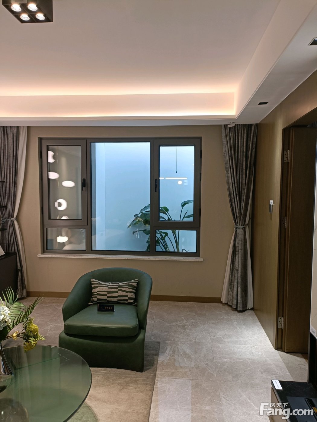 因此考慮未來在十三號(hào)線沿線購(gòu)買