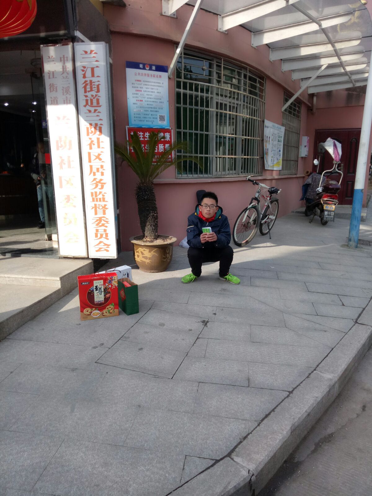 沒人買就自己看啥合適買點(diǎn)