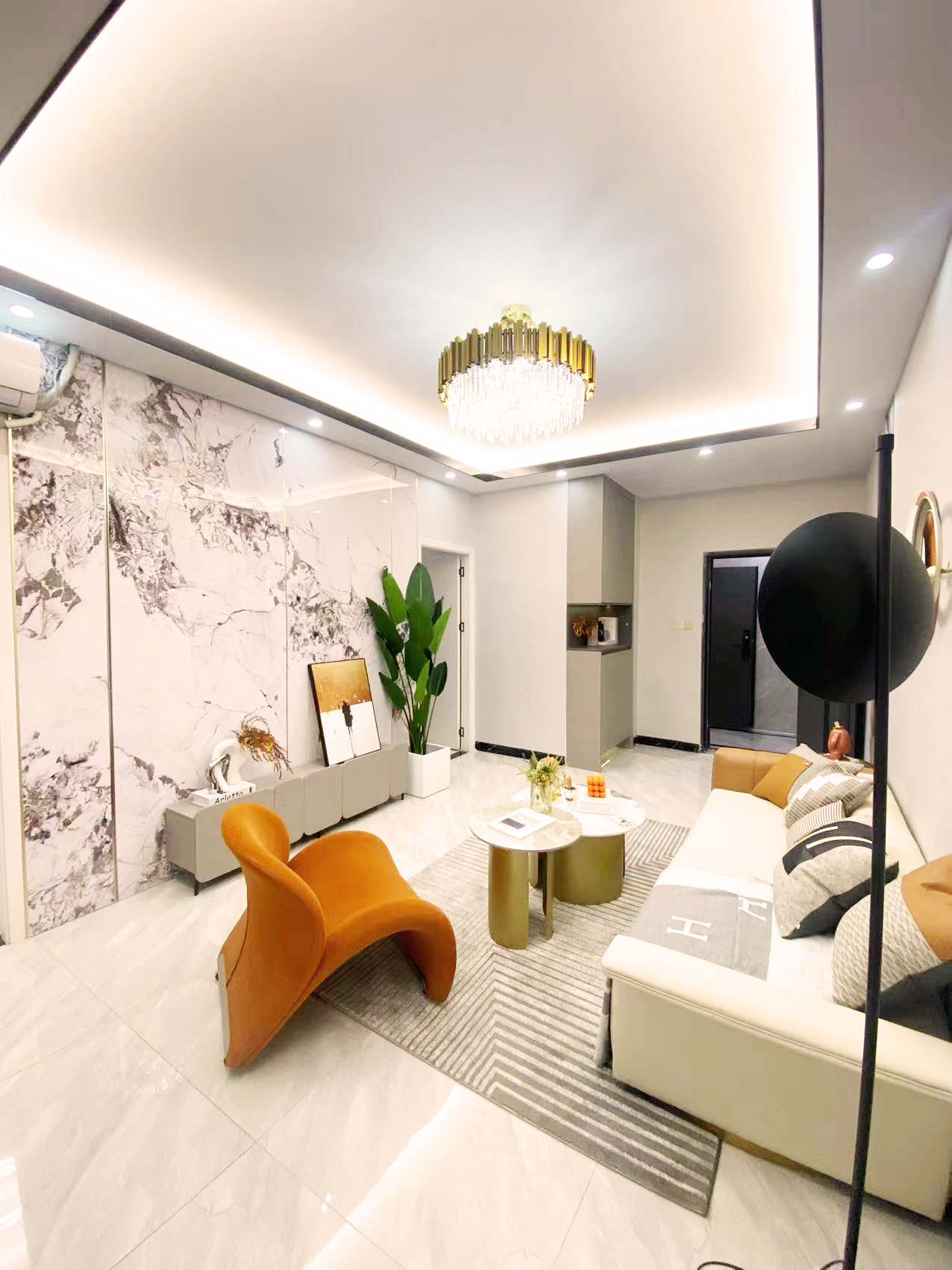 深圳石巖小產權房|創(chuàng)富雅苑 13.8萬/套  應人石地鐵600米